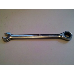 http://lokodiauto.hu/2808-2849-thickbox/252658-17mm-csillag-villas-kulcs-racsnis.jpg